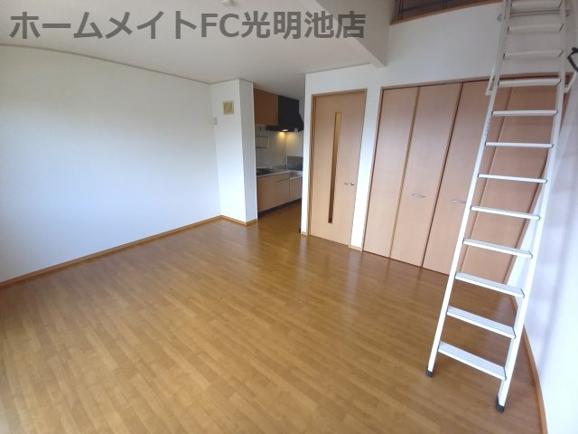 セジュール藤井A棟の洋室