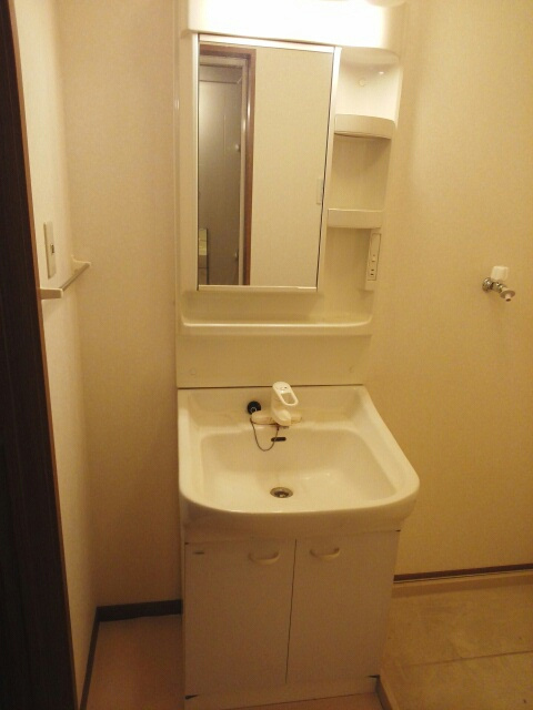 ネスト・ワンの洗面所