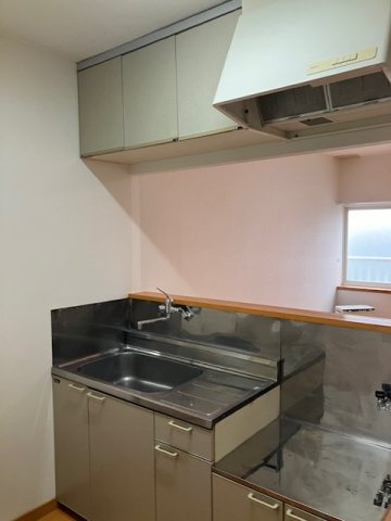 センチュリーハイツのキッチン|お料理しやすいキッチンです。プロパンガス用のガスコンロをご用意ください。
