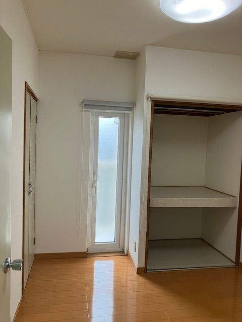 センチュリーハイツの洋室|フローリングに張り替えています