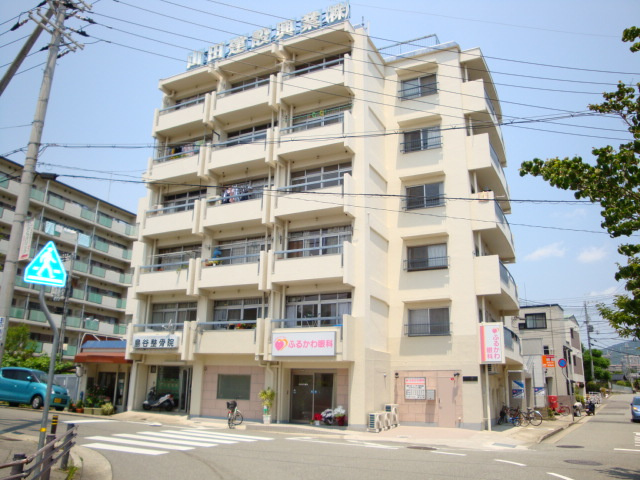 千種ヶ丘グランドハイツの外観