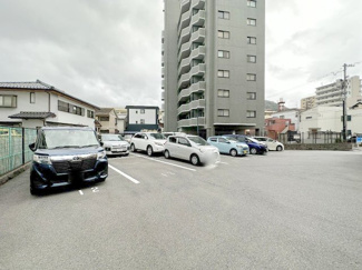 【駐車場】