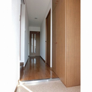 【玄関】 | シーズン柞田 | 同一間取り、同タイプの写真です。