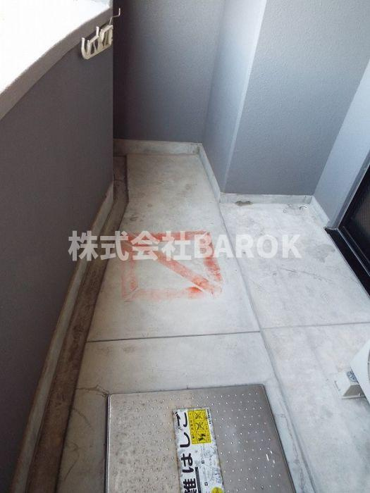 ロイヤル博多駅東84のバルコニー