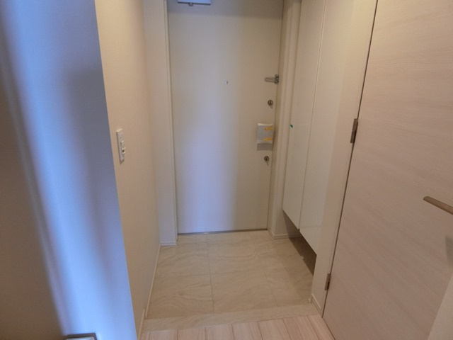 プライマル浅草言問通の玄関