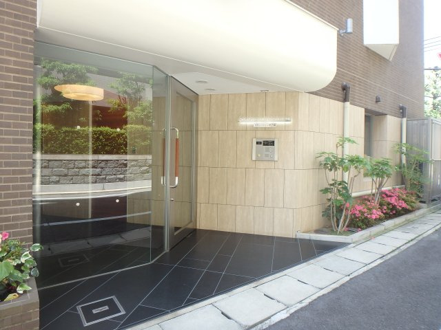 【エントランス】 | ソリューション甲子園 | 毎日通るエントランスはこのようになっています