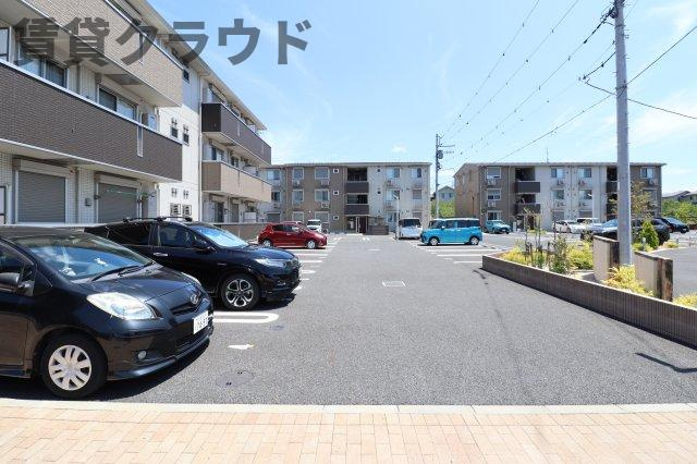 アメニティーなかにしⅣの駐車場|駐車場完備です