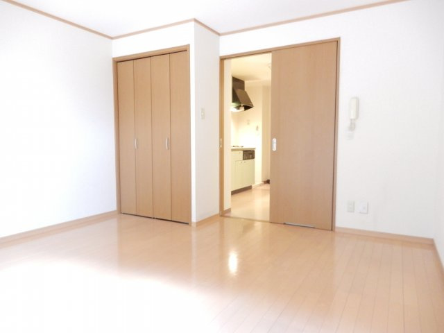 ヴィラ高槻の洋室