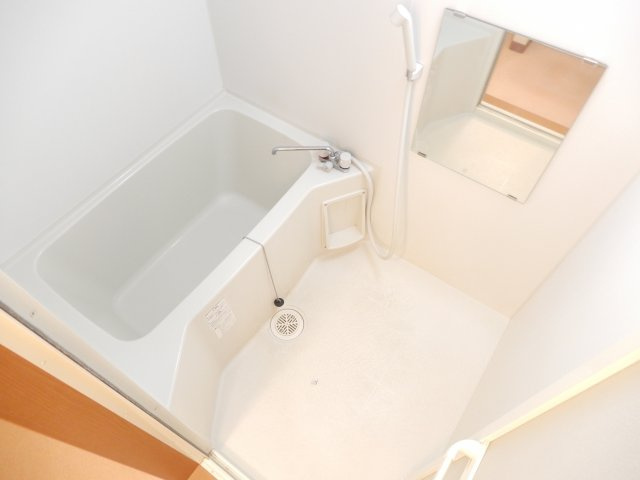 ヴィラ高槻の浴室