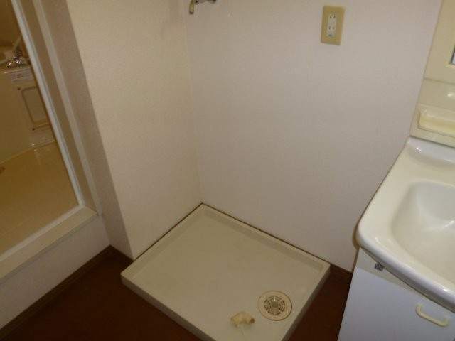 a la mode Bのその他|洗濯機置き場