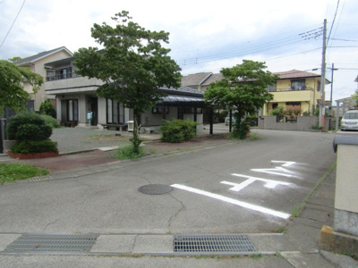 【前面道路含む現地写真】 | 中古戸建　南アルプス市田島 | 前面道路含む現地写真です