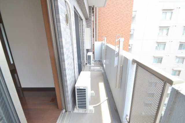 アクアコート横川のバルコニー