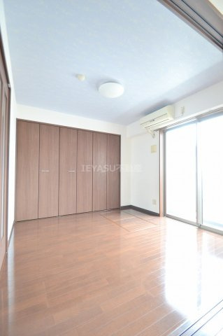 アクアコート横川の居間・リビング