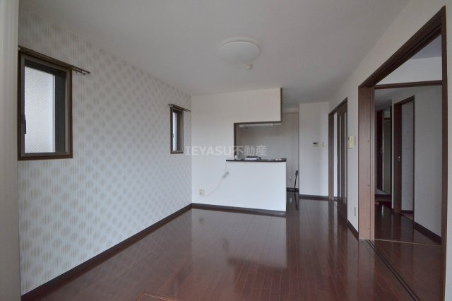 アクアコート横川の居間・リビング