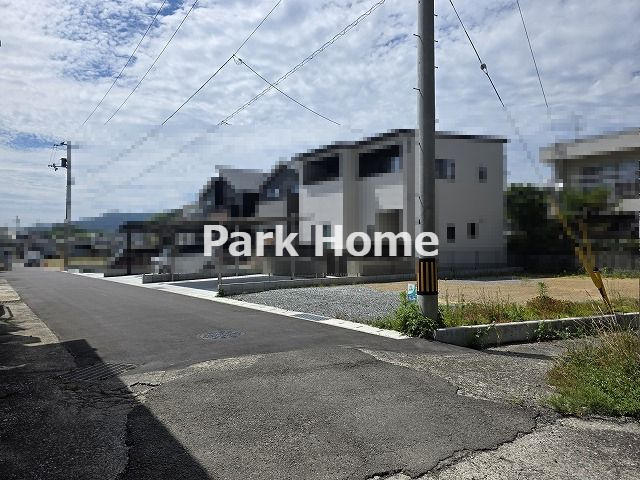 高知市瀬戸東町三丁目の前面道路含む現地写真