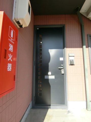 あきらアパートの玄関