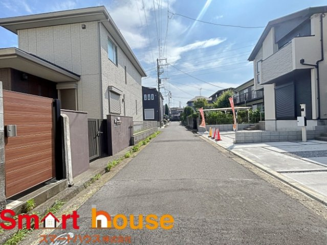 相模原市南区相模台　残り1棟の前面道路含む現地写真|お住まいの前面道路が広いと駐車が楽になり、陽当たりも遮られないので明るく居心地の良いお家になります♪
