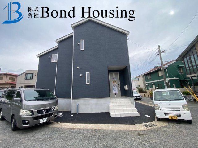 耐震等級３取得・閑静な住宅地・桃山台全２棟　１号棟の外観