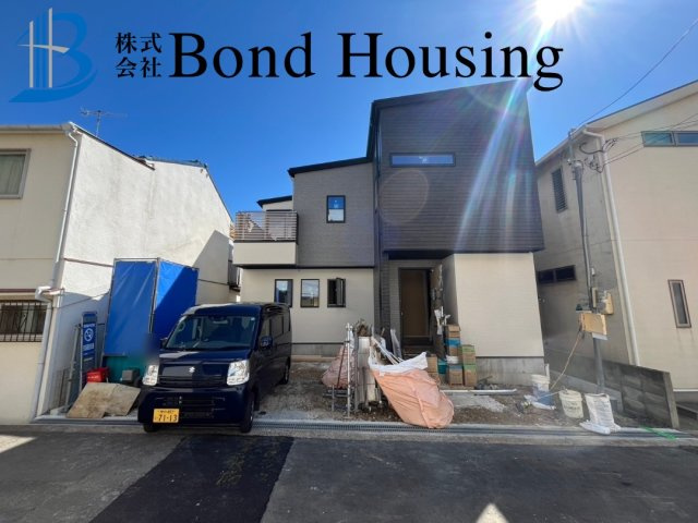 長期優良住宅・地盤２０年保証・王居殿　限定１棟の前面道路含む現地写真