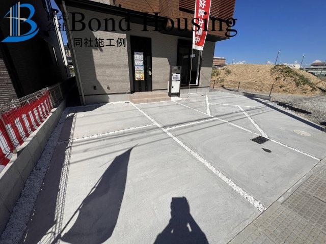 長期優良住宅・地盤２０年保証・王居殿　限定１棟の前面道路含む現地写真|同社施工例