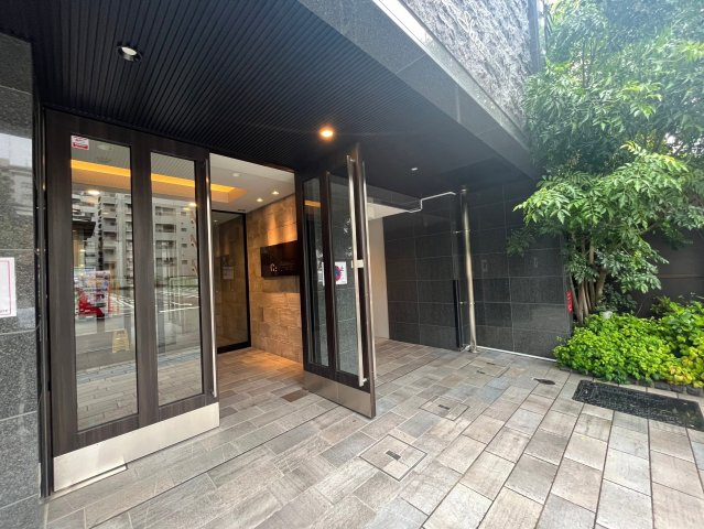 プレサンス心斎橋レヨンのエントランス|エントランスです