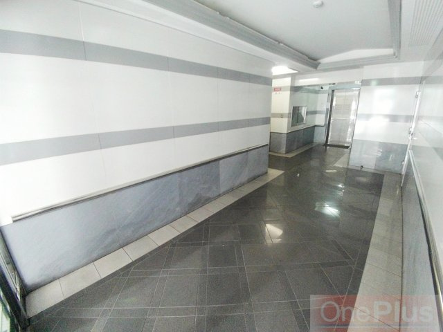 フォーラム六甲のエントランス