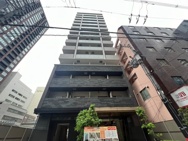 エスリード心斎橋LUXUEの外観|外観もきれいです