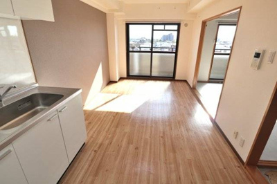 【居間・リビング】 | リープハーベン八尾木 | おしゃれなリビングです