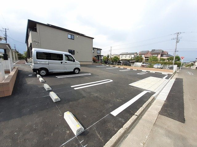 【駐車場】カルムアンジュ