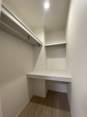 【収納】 | ポワール【SHM】 | 洋室2部屋はウォークインクローゼット付♪