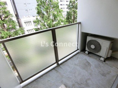 【バルコニー】 | レムナント晩翠 | ４階のお部屋で洗濯物もたくさん干せます。