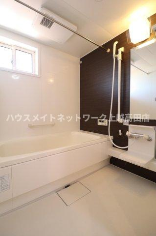 プラムコート木田 Ａの浴室|浴室1坪（追焚機能付）