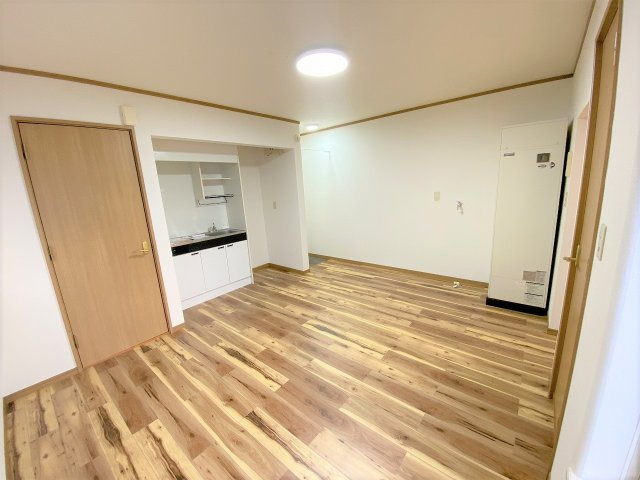 ドミール中貫の居間・リビング