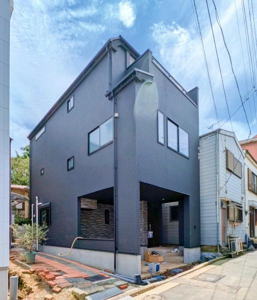 横浜市南区中村町１丁目の新築一戸建の外観|陽当りの良さが伝わります！
是非、現地にてご確認下さい。