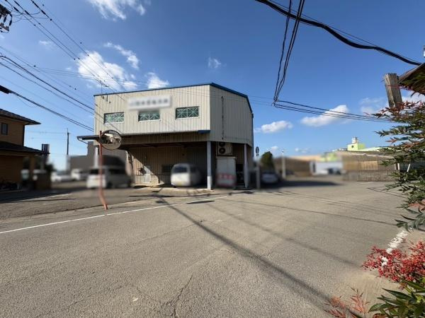 和歌山市栗栖　倉庫の前面道路含む現地写真