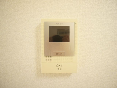 【セキュリティ】 | グレースヒルB | 訪問者の確認ができるTVドアホン付きです♪