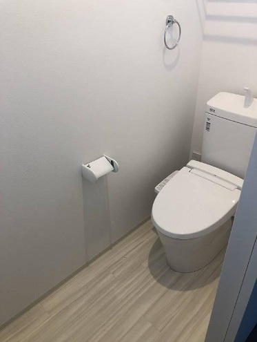 南国市元町　中古戸建　（築浅物件）のトイレ