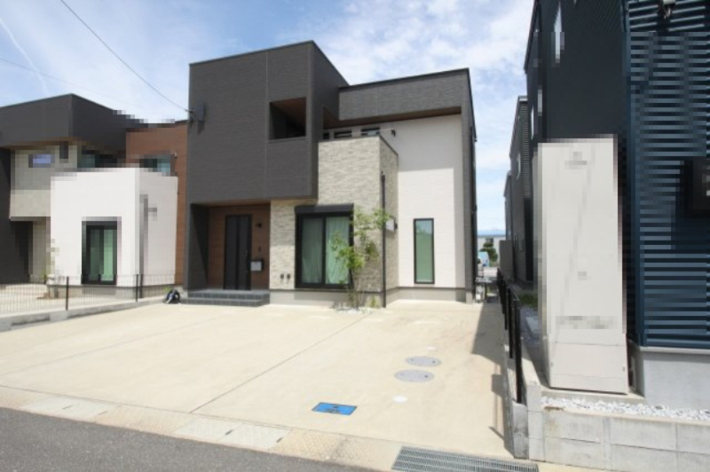 南国市元町　中古戸建　（築浅物件）の外観