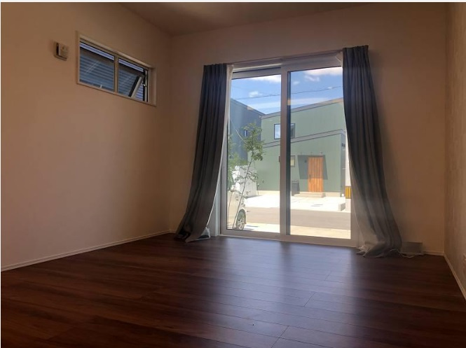 南国市元町　中古戸建　（築浅物件）の居間・リビング|ＬＤＫ　17.4帖