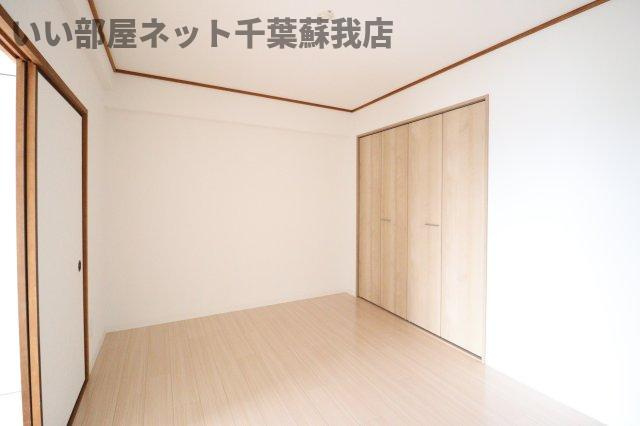 オーシャンビュー壱番館の洋室|広々とした洋室です