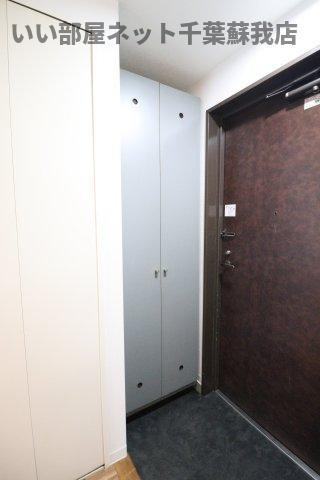 オーシャンビュー壱番館の玄関|収納もある玄関です