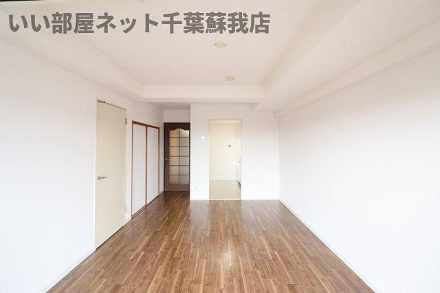 オーシャンビュー壱番館の居間・リビング|ゆったりとした居間です