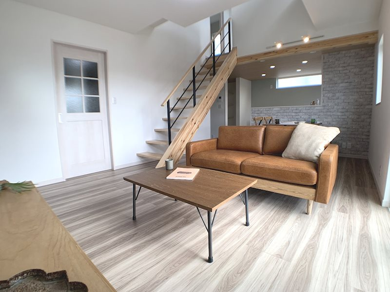 サンシティ柏崎No.17の居間・リビング