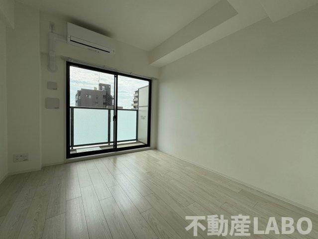 大阪難波Noahの洋室