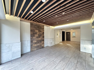 【エントランス】 | トレセリア暁町