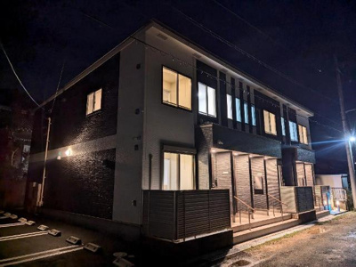 【外観】 | メゾン・ド・プリマヴェーラ | 外観写真（夜）