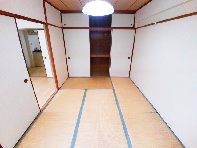 西甲南レジデンスの和室