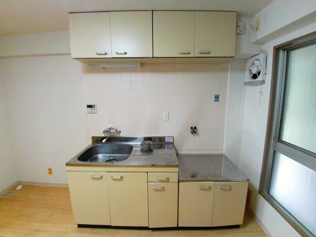 西甲南レジデンスのキッチン