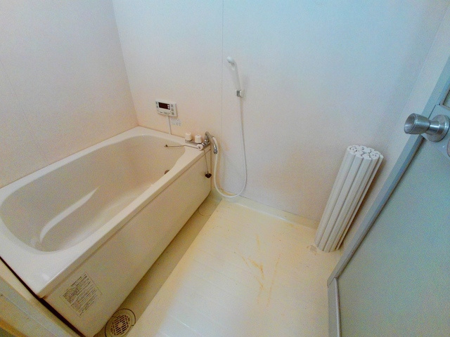 西甲南レジデンスの浴室