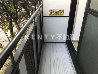 【バルコニー】 | メゾンクアトロ | バルコニーからの眺めを楽しみながら食事をしませんか